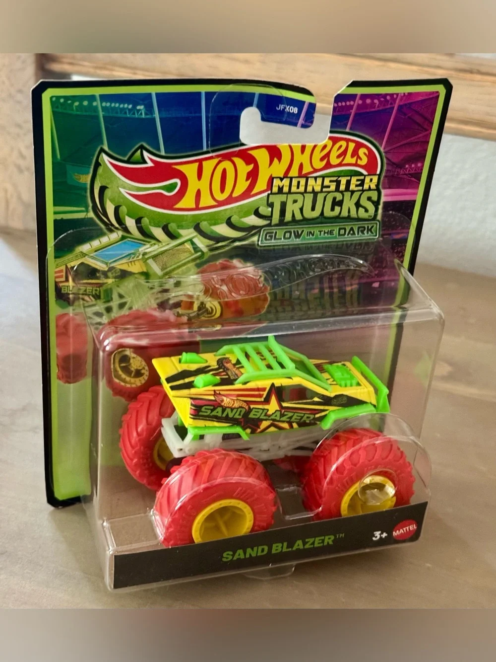 Hot Wheels Monster Trucks Sand Blazer Glow in the Dark